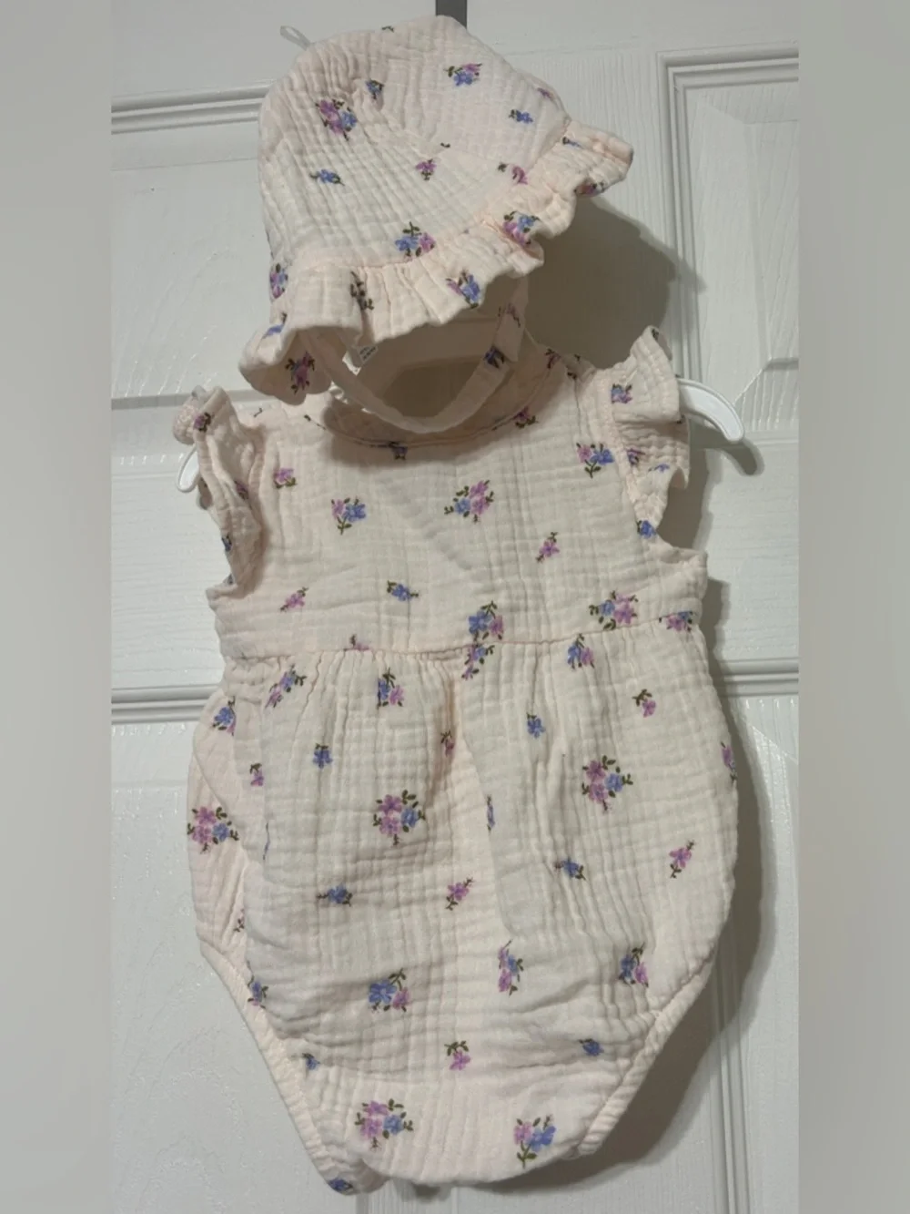 Charlotte & Star Newborn Girl Floral Romper With Sun Hat Gauze Cotton 3-6 Months